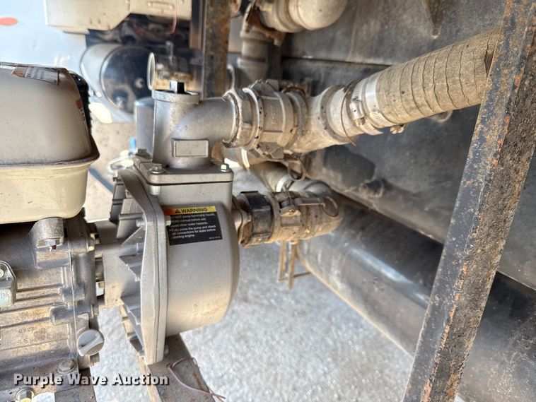 image for item ED5851 2007 Peterbilt 335 flatbed truck