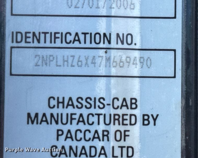 image for item ED5851 2007 Peterbilt 335 flatbed truck