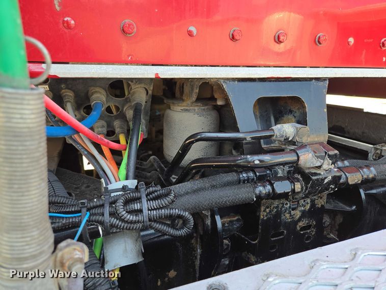 image for item EF1853 2012 Kenworth T660 semi truck