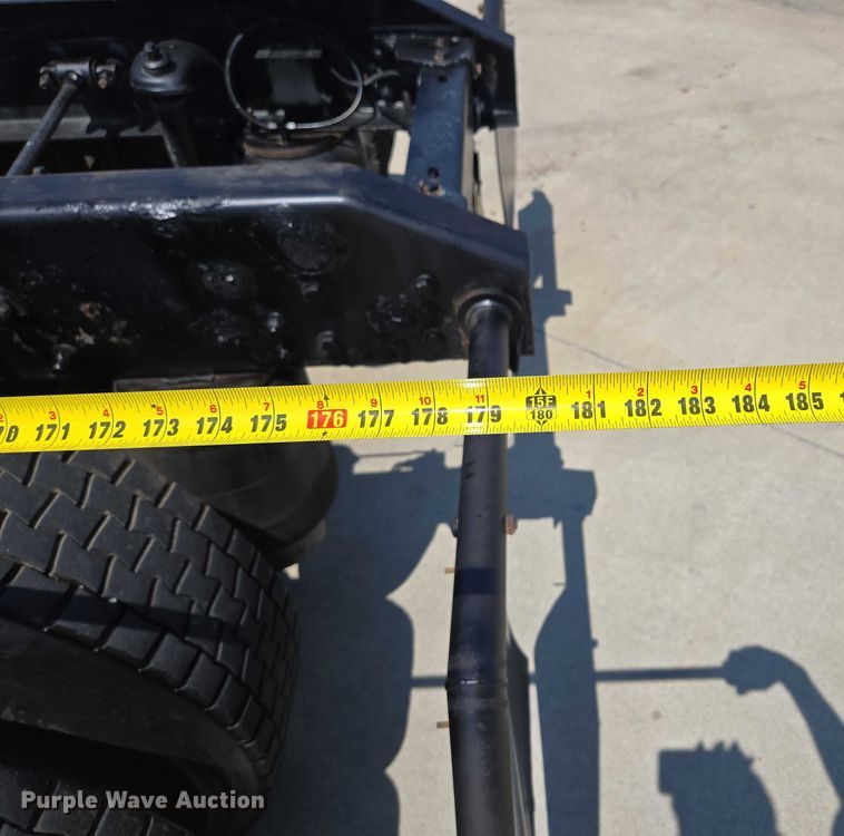 image for item EF1853 2012 Kenworth T660 semi truck