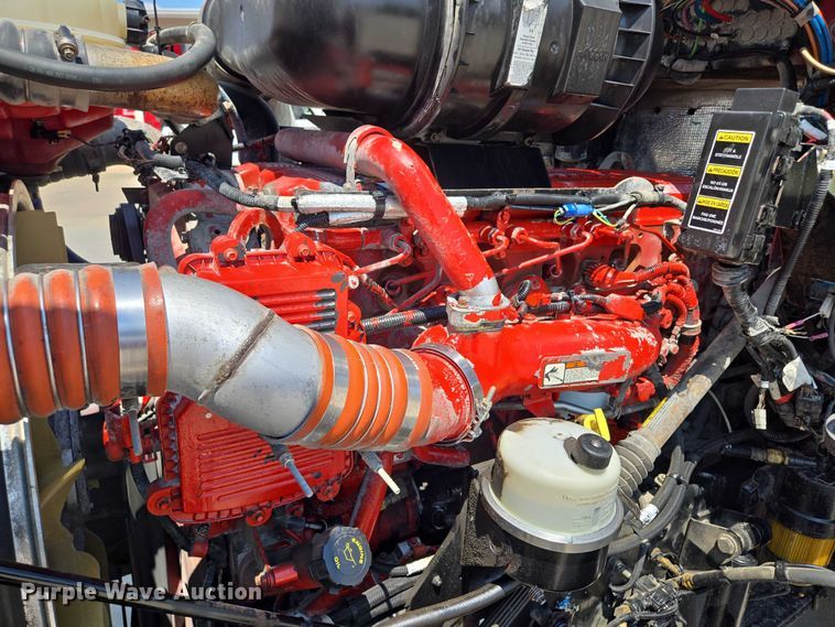 image for item EF1853 2012 Kenworth T660 semi truck