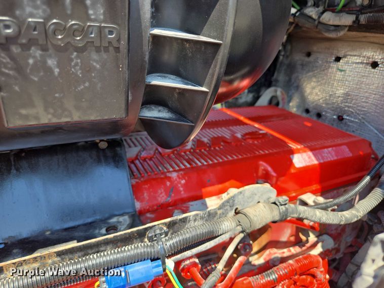 image for item EF1853 2012 Kenworth T660 semi truck