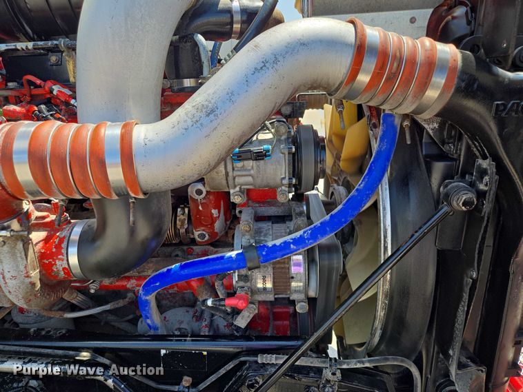 image for item EF1853 2012 Kenworth T660 semi truck