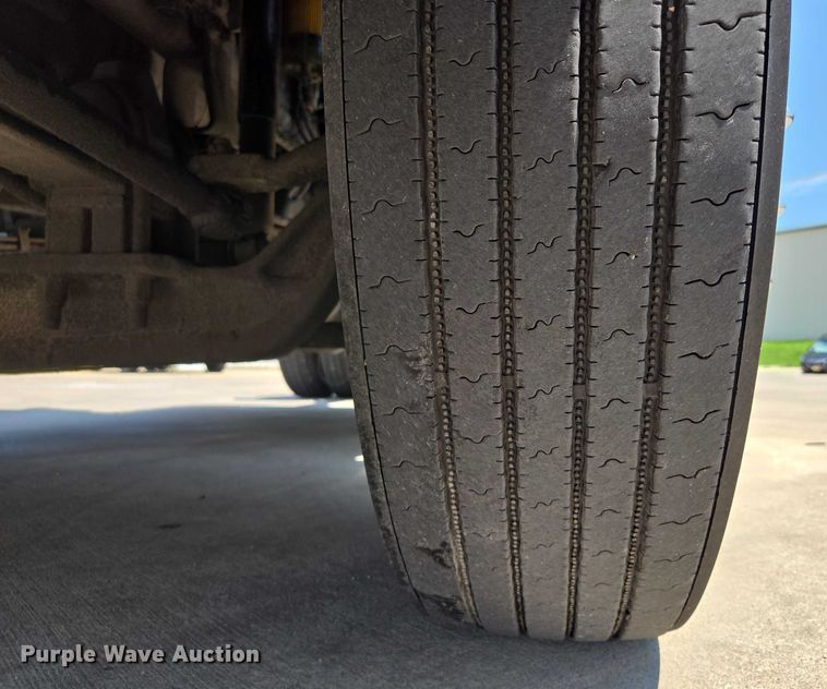 image for item EF1853 2012 Kenworth T660 semi truck