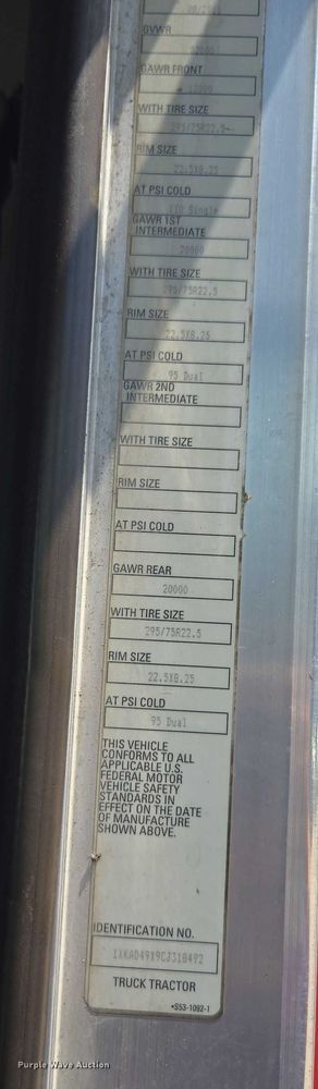 image for item EF1853 2012 Kenworth T660 semi truck