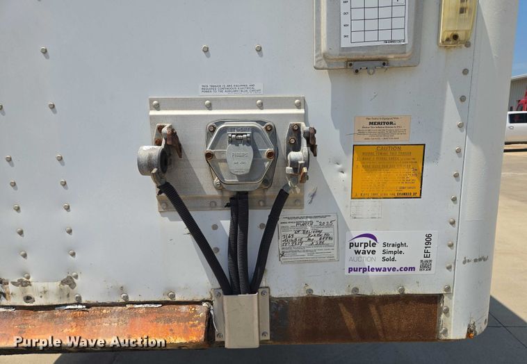 image for item EF1906 2006 Utility dry van trailer