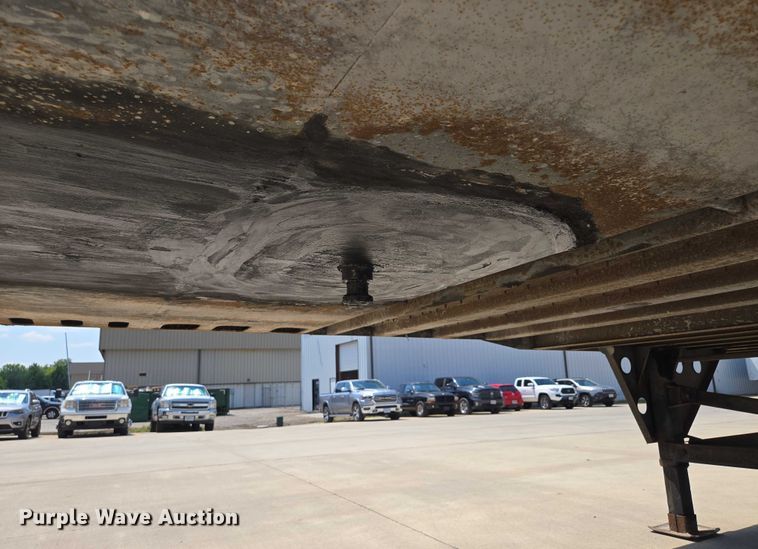 image for item EF1906 2006 Utility dry van trailer