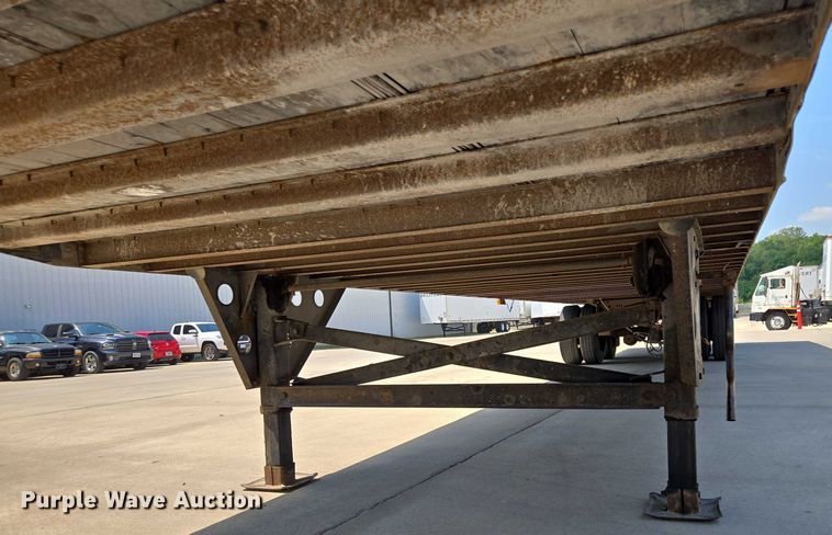 image for item EF1906 2006 Utility dry van trailer