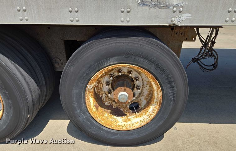 image for item EF1906 2006 Utility dry van trailer