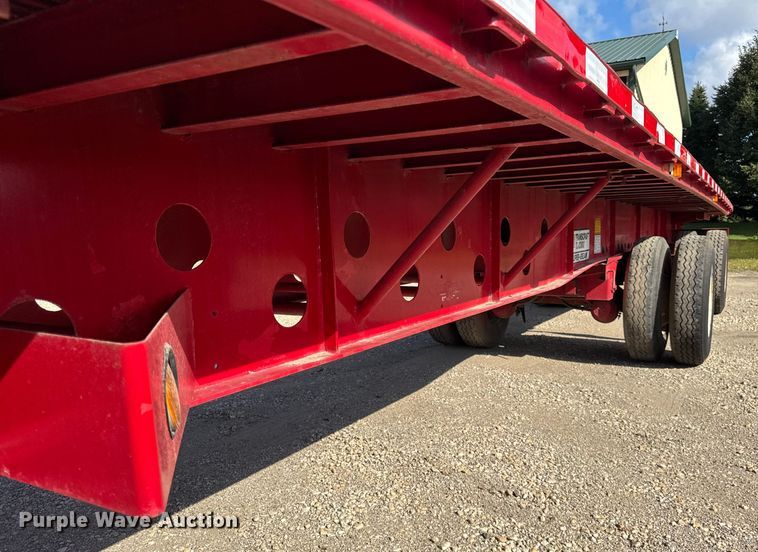 image for item EF2145 2002 Transcraft TL-2000 flatbed trailer