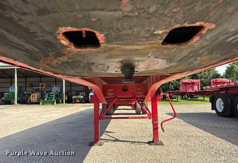 image for item EF2145 2002 Transcraft TL-2000 flatbed trailer