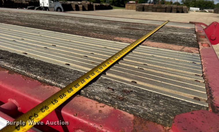 image for item EF2145 2002 Transcraft TL-2000 flatbed trailer