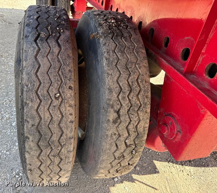 image for item EF2145 2002 Transcraft TL-2000 flatbed trailer