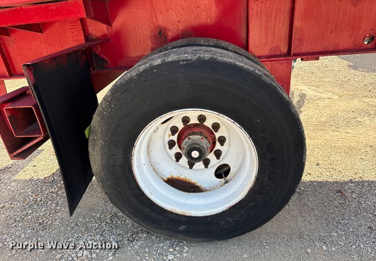 image for item EF2145 2002 Transcraft TL-2000 flatbed trailer