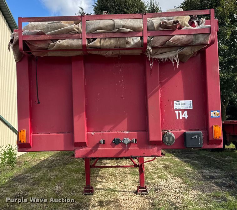 image for item EF2146 2000 Transcraft TL-2000 flatbed trailer