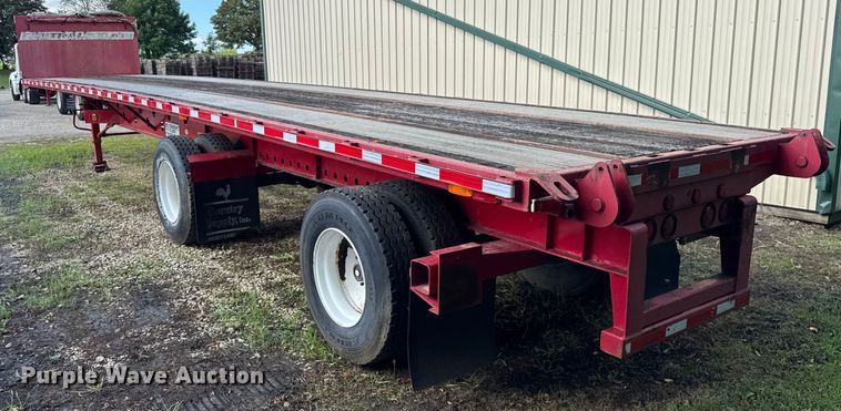 image for item EF2146 2000 Transcraft TL-2000 flatbed trailer
