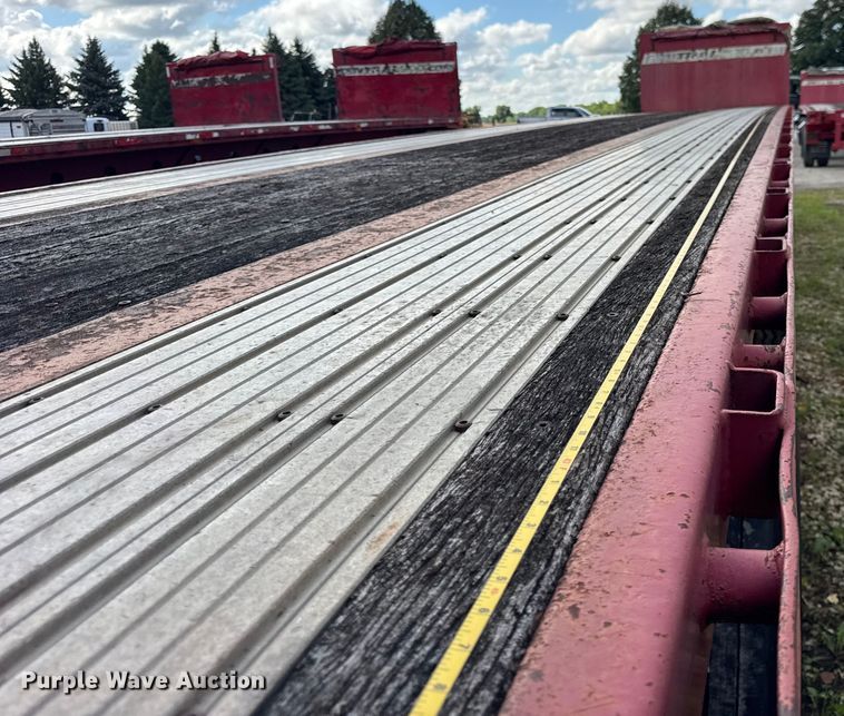 image for item EF2146 2000 Transcraft TL-2000 flatbed trailer