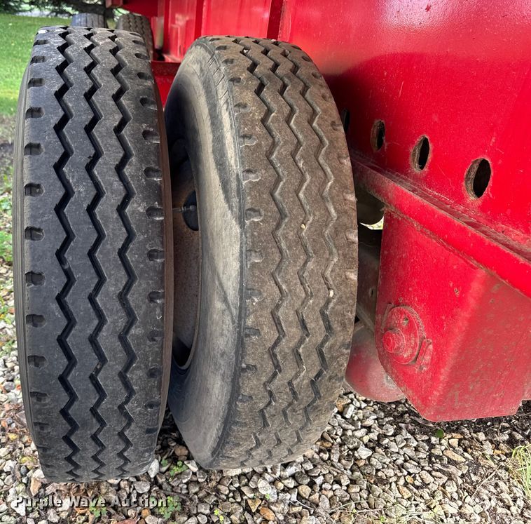 image for item EF2146 2000 Transcraft TL-2000 flatbed trailer