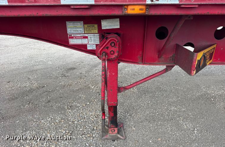 image for item EF2147 2002 Transcraft TL-2000 flatbed trailer