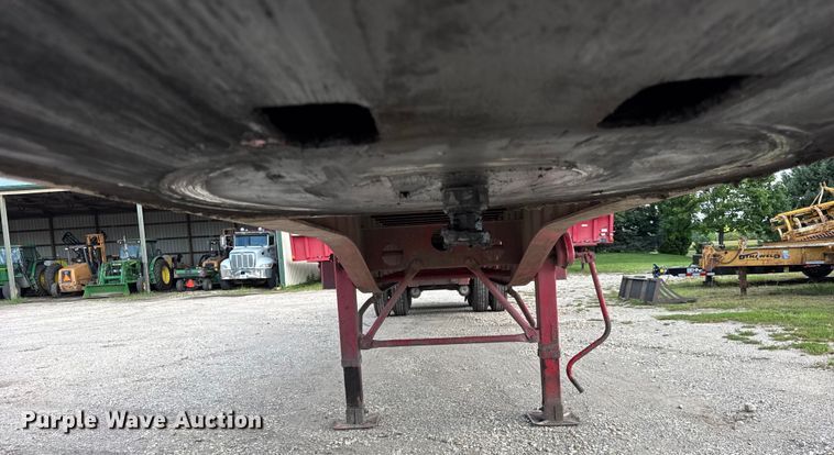 image for item EF2147 2002 Transcraft TL-2000 flatbed trailer