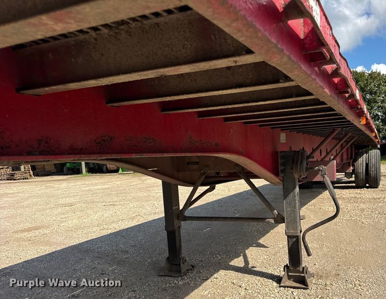 image for item EF2148 2000 Transcraft TL-2000 flatbed trailer