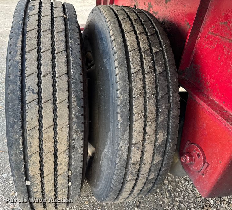 image for item EF2148 2000 Transcraft TL-2000 flatbed trailer