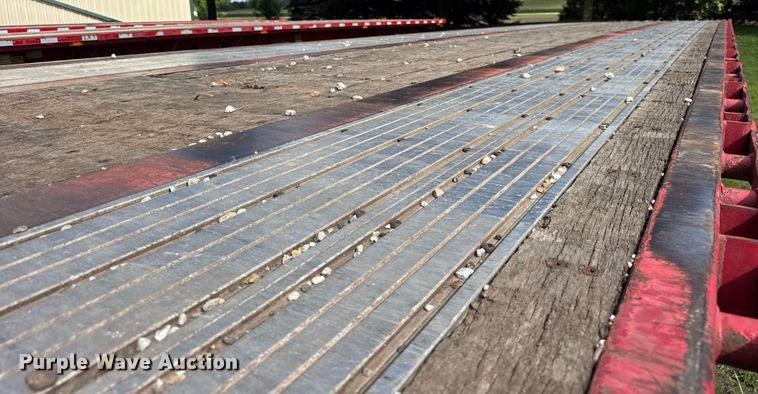 image for item EF2149 2002 Transcraft TL-2000 flatbed trailer