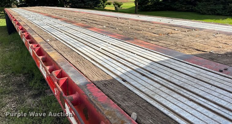 image for item EF2149 2002 Transcraft TL-2000 flatbed trailer