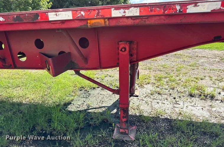 image for item EF2149 2002 Transcraft TL-2000 flatbed trailer