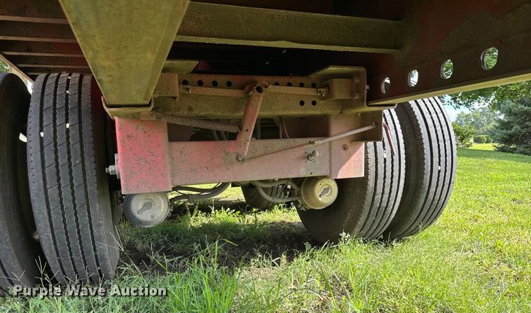 image for item EF2149 2002 Transcraft TL-2000 flatbed trailer