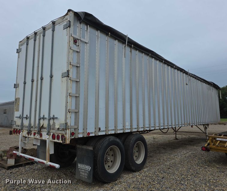 image for item EF3703 1987 IMCO Live-Walking bottom live bottom trailer
