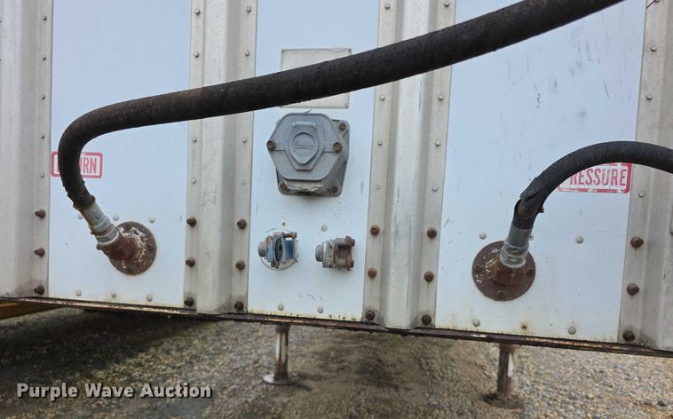 image for item EF3703 1987 IMCO Live-Walking bottom live bottom trailer