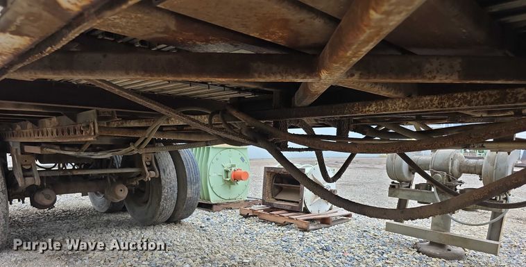 image for item EF3703 1987 IMCO Live-Walking bottom live bottom trailer