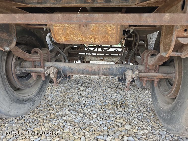 image for item EF3703 1987 IMCO Live-Walking bottom live bottom trailer