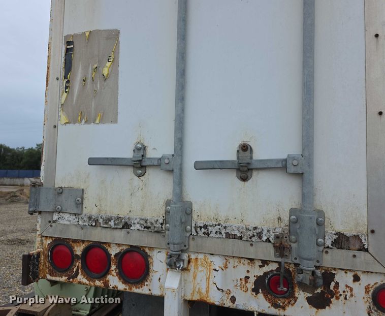 image for item EF3703 1987 IMCO Live-Walking bottom live bottom trailer