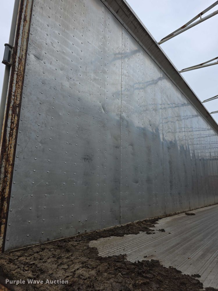 image for item EF3703 1987 IMCO Live-Walking bottom live bottom trailer