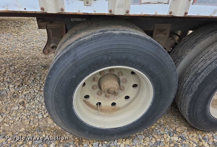 image for item EF3703 1987 IMCO Live-Walking bottom live bottom trailer