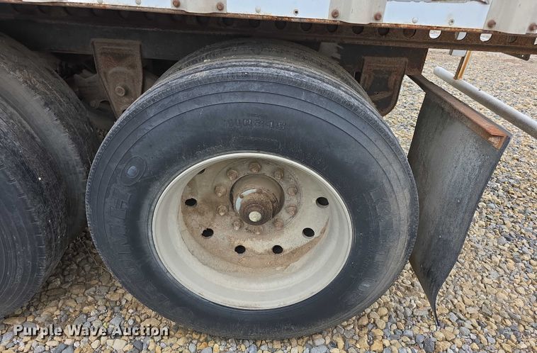 image for item EF3703 1987 IMCO Live-Walking bottom live bottom trailer