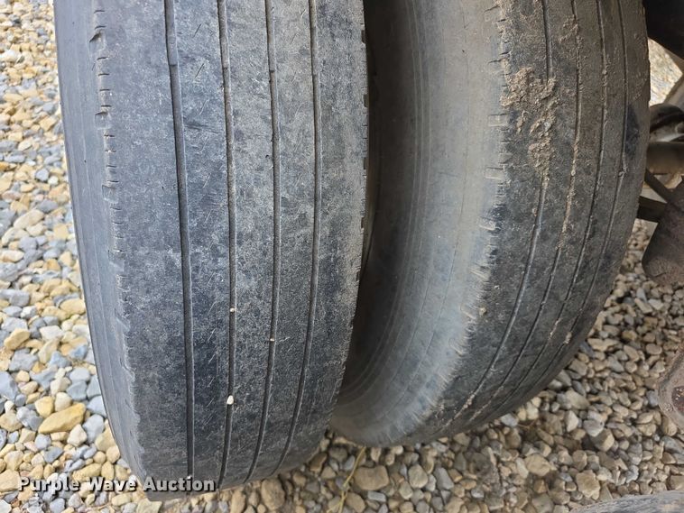 image for item EF3703 1987 IMCO Live-Walking bottom live bottom trailer