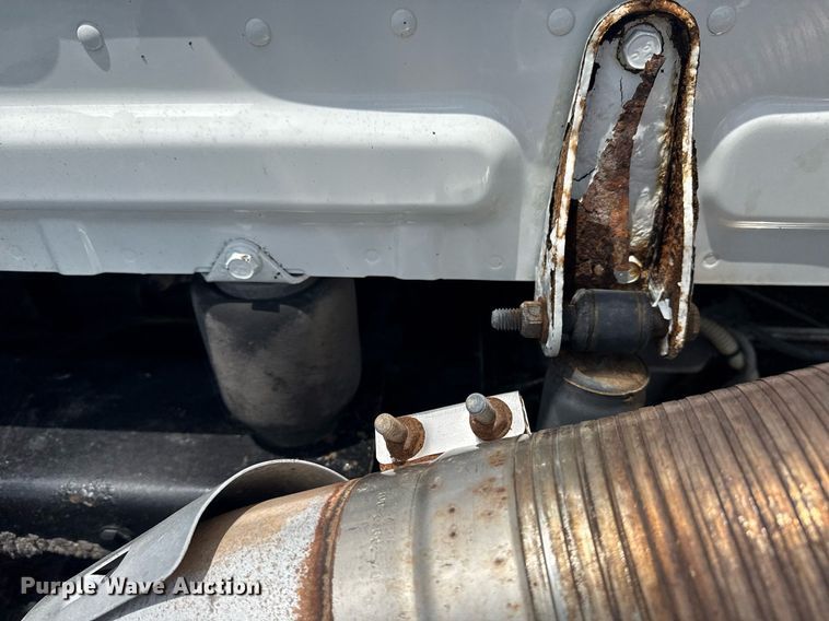 image for item EG5998 2015 Freightliner Cascadia semi truck