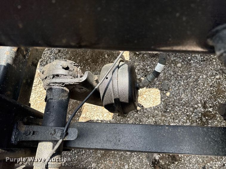 image for item EG5998 2015 Freightliner Cascadia semi truck