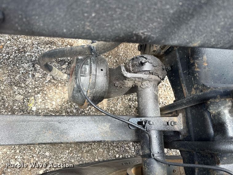 image for item EG5998 2015 Freightliner Cascadia semi truck