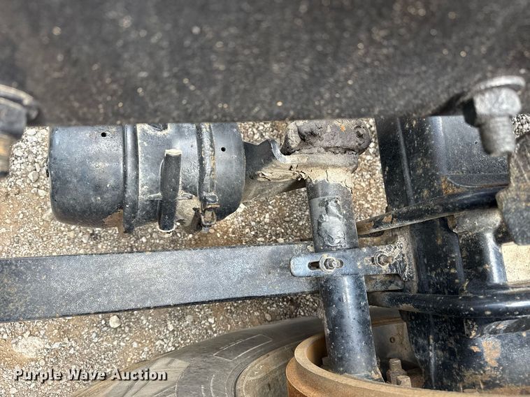 image for item EG5998 2015 Freightliner Cascadia semi truck