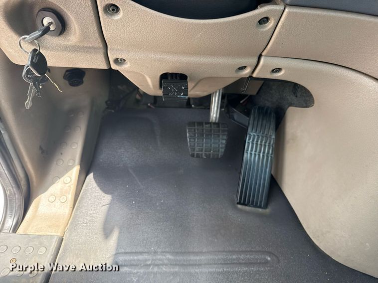 image for item EG5998 2015 Freightliner Cascadia semi truck