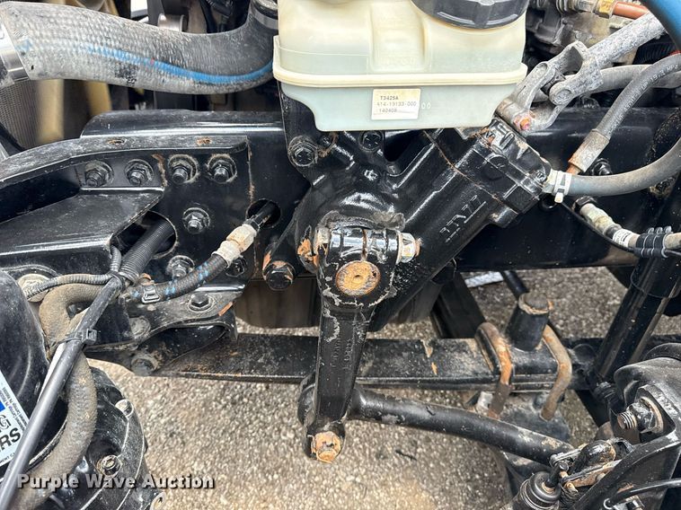 image for item EG5998 2015 Freightliner Cascadia semi truck