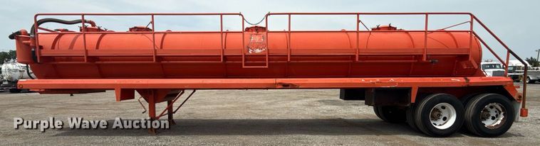 image for item EG6033 2007 Dragon Products vacuum trailer