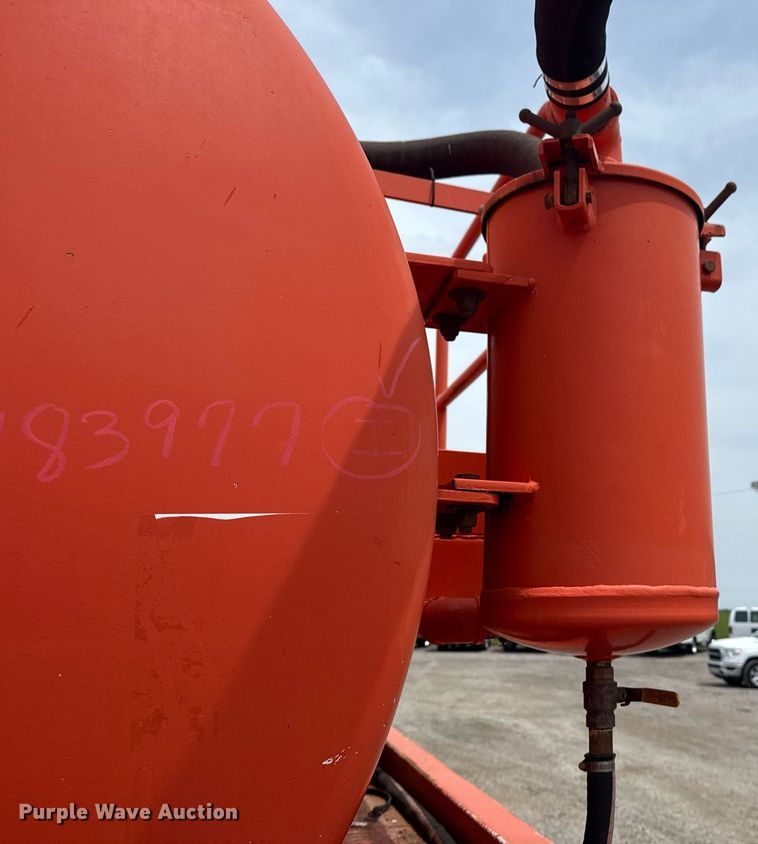 image for item EG6033 2007 Dragon Products vacuum trailer