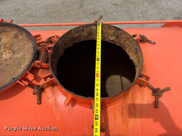 image for item EG6033 2007 Dragon Products vacuum trailer