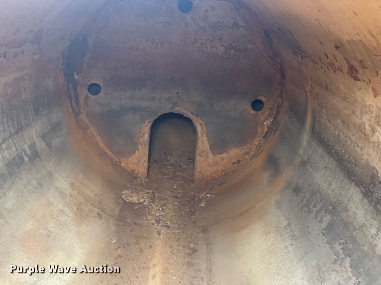 image for item EG6033 2007 Dragon Products vacuum trailer