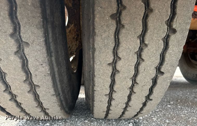 image for item EG6033 2007 Dragon Products vacuum trailer